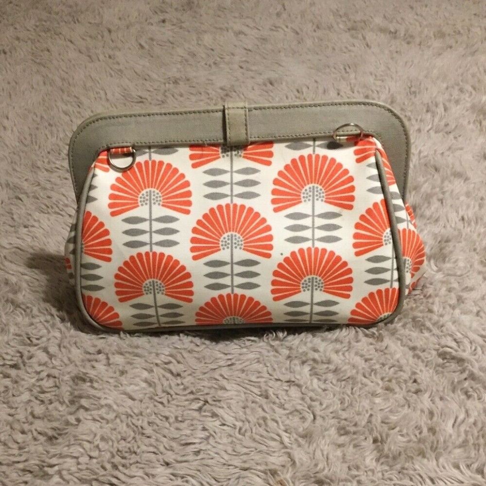 Petunia Pickle Bottom Diaper Clutch - Picture 2 of 8
